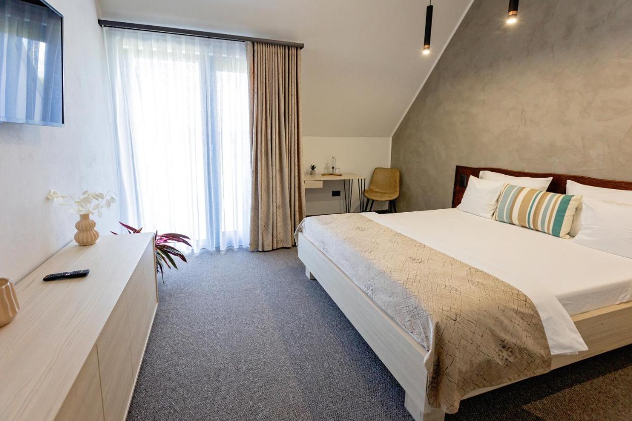 Acom Guest house